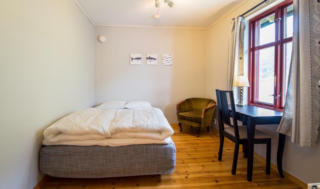 Nesset Fjordcamping Olden Zimmer foto
